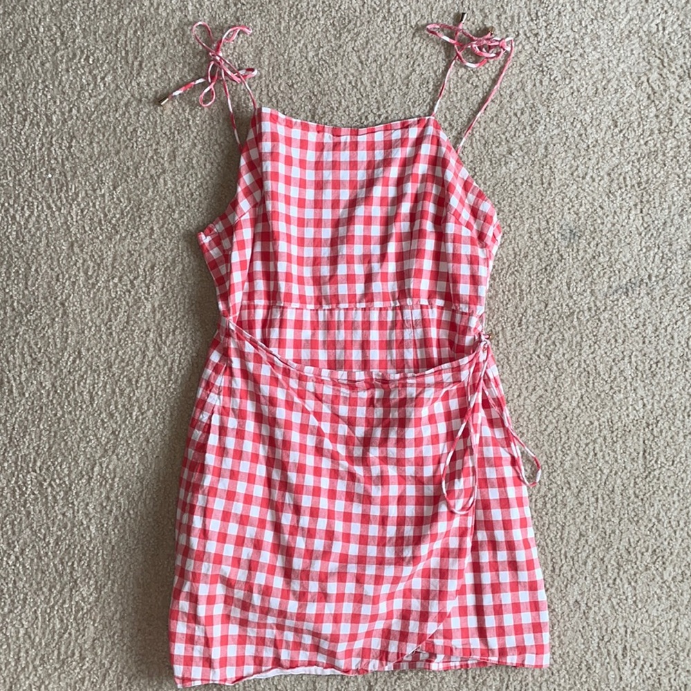 Wild and Honey Red and White Pattern Wrap Dress (Size L)